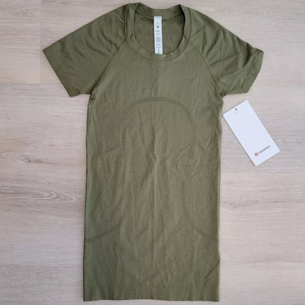 NWT Lululemon Swiftly Tech 2.0 Short Sleeve Size 0 Bronze Green/Bronze Green